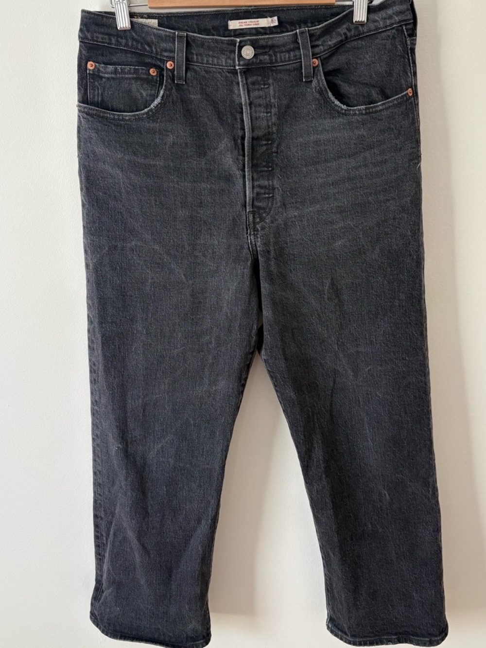 Levi's Ribcage Straight Button Fly Jeans Size 32 High Rise Gray Wash
Denim Chic - Picture 9 of 14